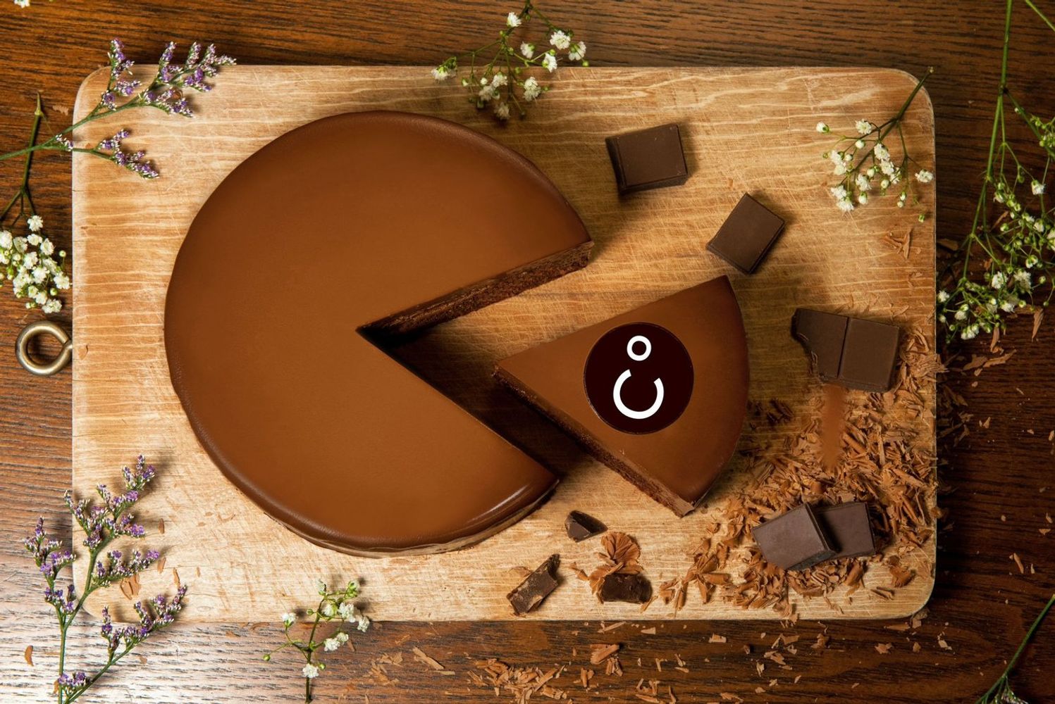 Large Chocolate Cake